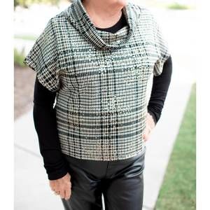 NEW ISLE clyde favorite top in multi-colored